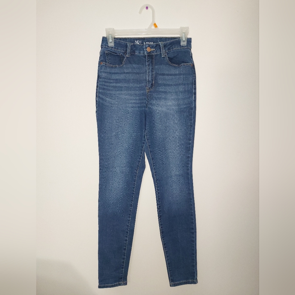 No Boundaries Skinny Jeans